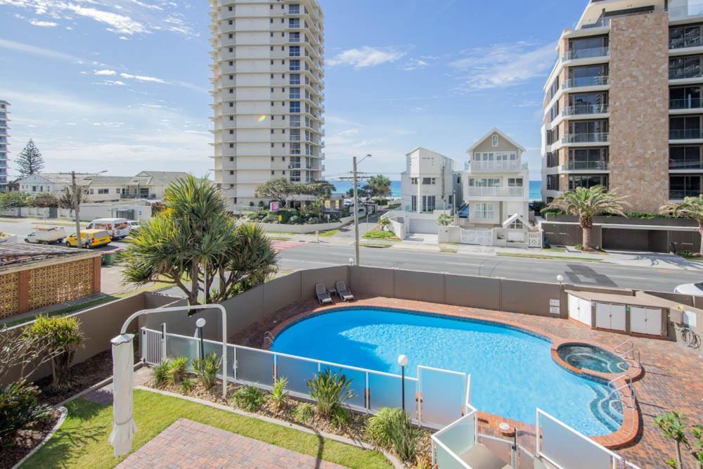 Bougainvillea Gold Coast Holiday Apartments Exterior photo